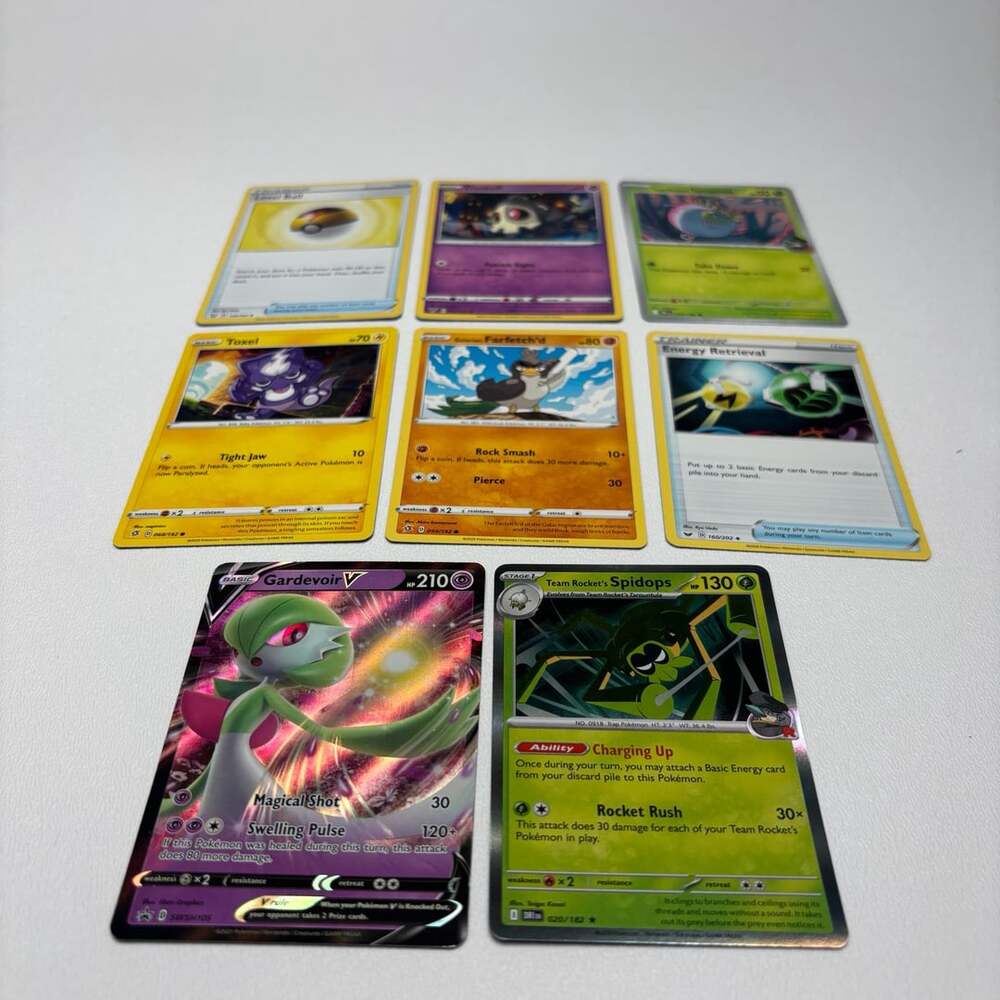 Pokemon Card Lot Gardevoir V Spidops